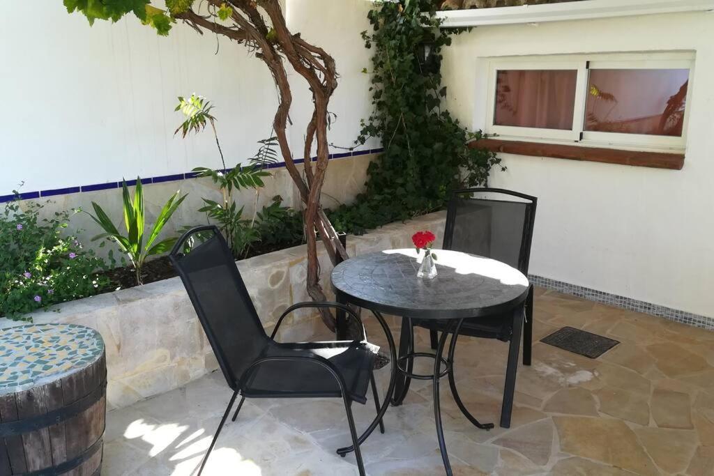 Tiny House 12M2 In Holiday Park With 55 M2 Pool Tolox Εξωτερικό φωτογραφία
